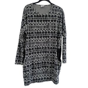 Paapii Black Gray Geometric Print Long Sleeve Dress. Medium